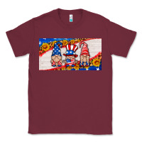 Burgundy usa gnome license plate Classic Tee - HRA Design Shop