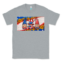 Heather Grey usa gnome license plate Classic Tee - HRA Design Shop