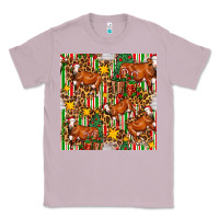 Lilac christmas leopard cow with gift boxes Classic Tee - FaDigitalArtStudio