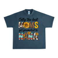 Midnight Navy only the best moms get promoted to nana Urban Heavy Tee - texasbilliewilder