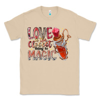 Mushroom love is the closet thing to magic Classic Tee - RacoonDesign