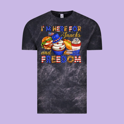 Vintage Tee i m here for snacks and freedom