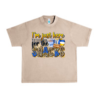 French Oak i'm just here for the snacks volleyball Urban Heavy Tee - Zillion Design Studio