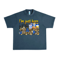 Midnight Navy i'm just here for the snacks volleyball Urban Heavy Tee - Zillion Design Studio