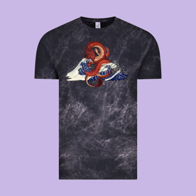 Vintage Tee asian dragon and ocean waves
