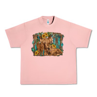 Salmon highland cow family cattle and calf with sunflower and turquoise backg Urban Heavy Tee - RanaPortraitStore