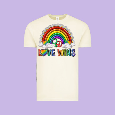 Vintage Tee love wins with daisy and heart