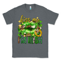 Charcoal Heather Kiss me im irish st.patricks day lips st.patricks Classic Tee - Neo Western