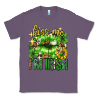 Lavender Kiss me im irish st.patricks day lips st.patricks Classic Tee - Neo Western