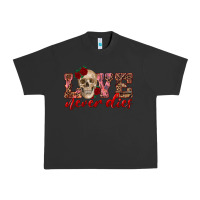 Pigment Black love never dies skull Urban Heavy Tee - RanaPortraitStore