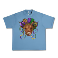 Pebble Blue highland cow with mardi gras hat Urban Heavy Tee - RanaPortraitStore