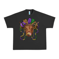 Highland Cow With Mardi Gras Hat Urban Heavy Tee | Teevron