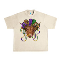 Sandshell highland cow with mardi gras hat Urban Heavy Tee - RanaPortraitStore