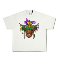 Pistachio mardi gras mask highland cow Urban Heavy Tee - RanaPortraitStore