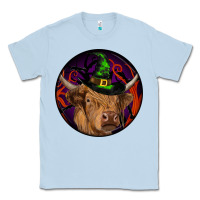 Dusty Blue halloween highland cow round Classic Tee - RanaPortraitStore