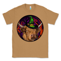 Toasted Coconut halloween highland cow round Classic Tee - RanaPortraitStore
