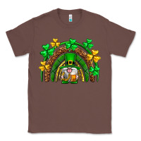 Chestnut St. Patrick's Day gnome rainbow Classic Tee - Neo Western