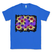 True Royal halloween bat and roses background Classic Tee - BundleAndBundleShop