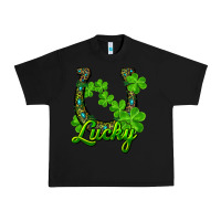 Black lucky shamrock horseshoe Urban Heavy Tee - RanaPortraitStore