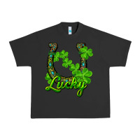 Pigment Black lucky shamrock horseshoe Urban Heavy Tee - RanaPortraitStore