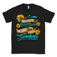 Black she was a wild flower in love with the sunshine Classic Tee - HRA Design Shop
