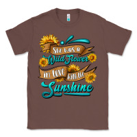 Chestnut she was a wild flower in love with the sunshine Classic Tee - HRA Design Shop