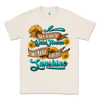 Natural she was a wild flower in love with the sunshine Classic Tee - HRA Design Shop