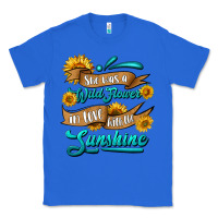 True Royal she was a wild flower in love with the sunshine Classic Tee - HRA Design Shop