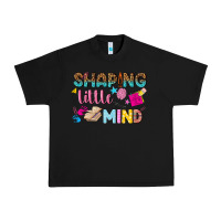 Black shaping little mind Urban Heavy Tee - texasbilliewilder