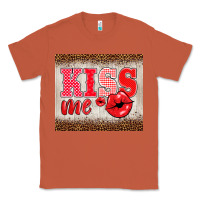 Copper valentine's day kiss me Classic Tee - BarkalooDesign