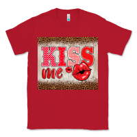 Red valentine's day kiss me Classic Tee - BarkalooDesign
