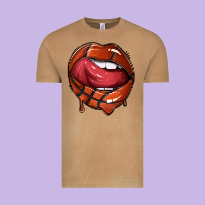 Vintage Tee sports lips basketball