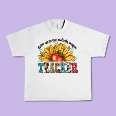 Urban Heavy Tee teacher with sunflower
