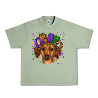 Oil Green mardi gras hat dachshund Urban Heavy Tee - RanaPortraitStore
