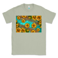 Matcha western sunflowers skinny metal can holder Classic Tee - HRA Design Shop
