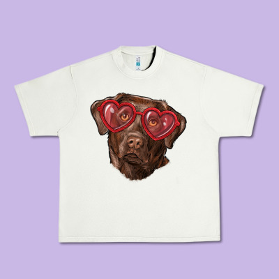 Urban Heavy Tee labrador retriever with love glass