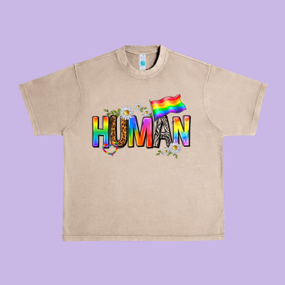 Urban Heavy Tee human with daisies