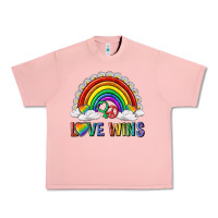 Salmon love wins with daisy and heart Urban Heavy Tee - texasbilliewilder