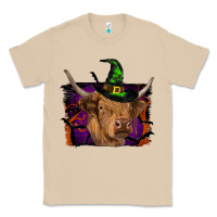 Mushroom highland cow halloween Classic Tee - RanaPortraitStore