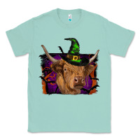 Seafoam highland cow halloween Classic Tee - RanaPortraitStore