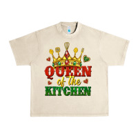 Queen Of The Kitchen Urban Heavy Tee | Teevron