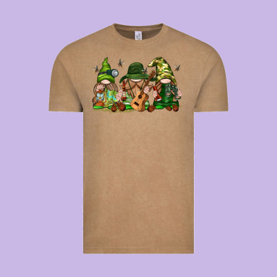 Vintage Tee camping gnomies