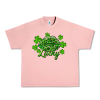 Salmon Kiss lucky Urban Heavy Tee - RanaPortraitStore