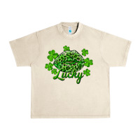 Sandshell Kiss lucky Urban Heavy Tee - RanaPortraitStore