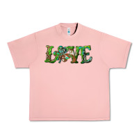 Salmon love with shamrock Urban Heavy Tee - RanaPortraitStore