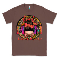 Chestnut hot mom summer messy bun Classic Tee - Zillion Design Studio