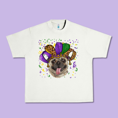 Urban Heavy Tee Mardi gras hat pug