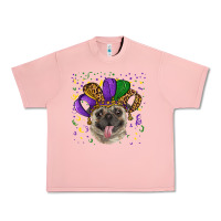 Salmon Mardi gras hat pug Urban Heavy Tee - RanaPortraitStore