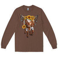 Chestnut longhorn cow with sunflowers Long Sleeve Tee - RanaPortraitStore