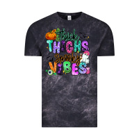 Cloud Black Thick thighs spooky vibes Vintage Tee - RanaPortraitStore